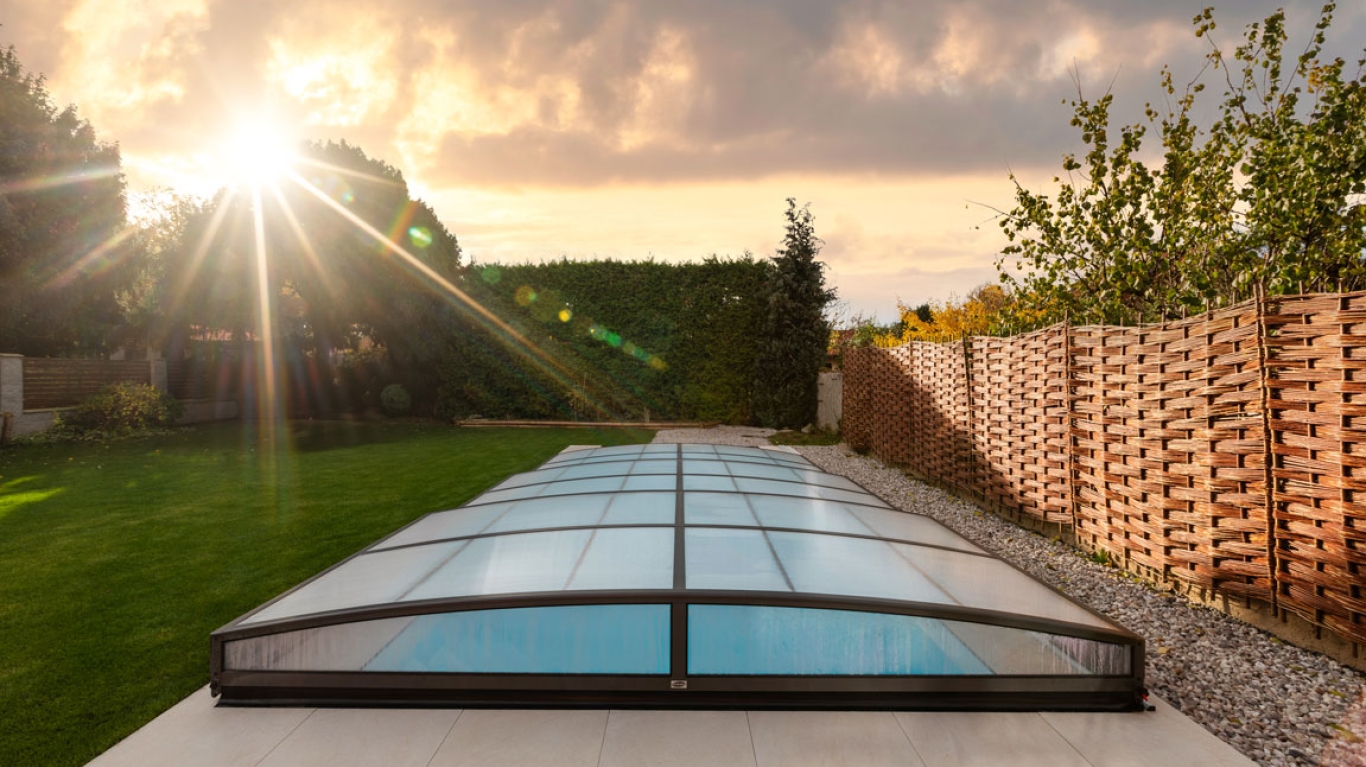 Skimmerový bazén se sydney zastřešením